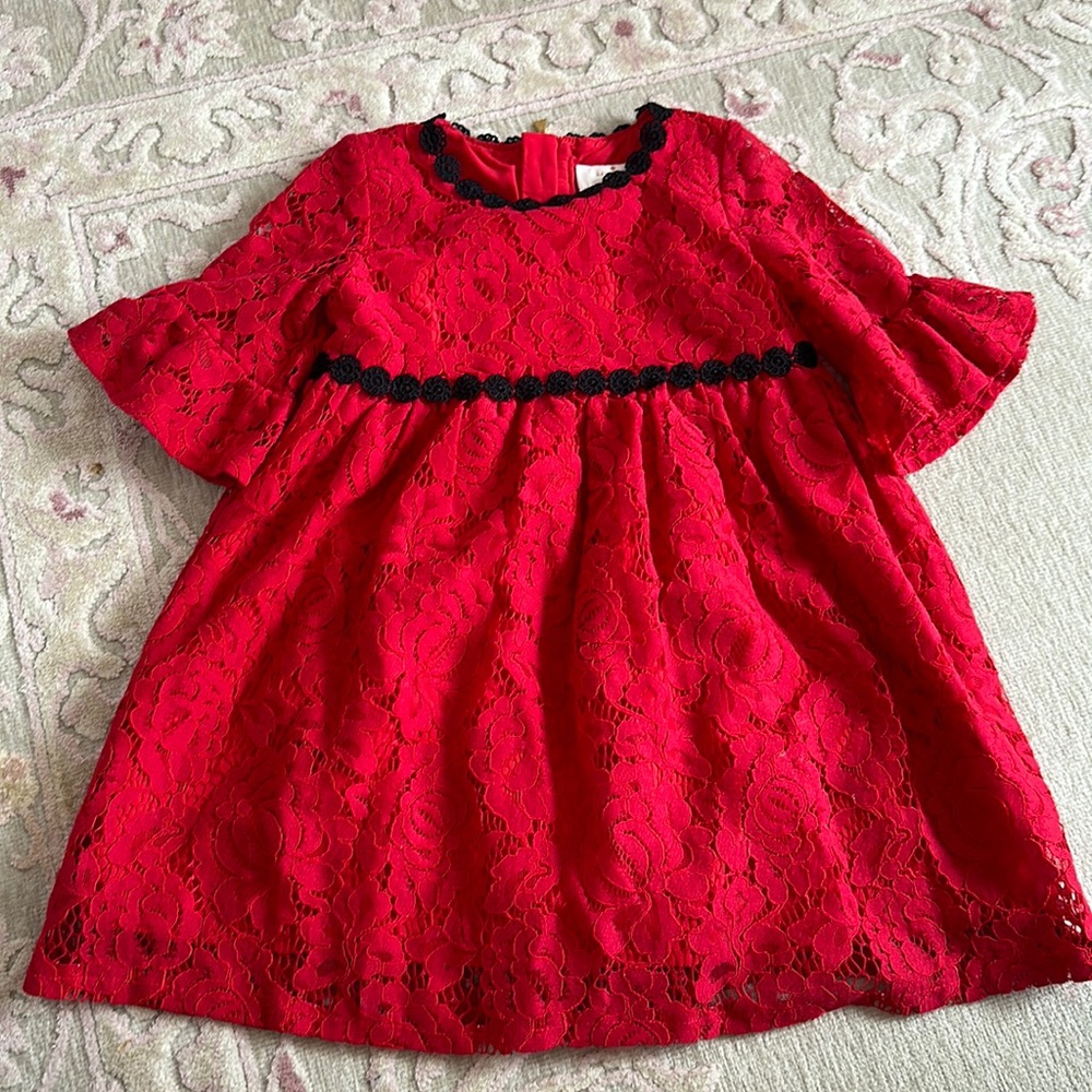 Kate Spade red lace black 4T 4 gold zipper